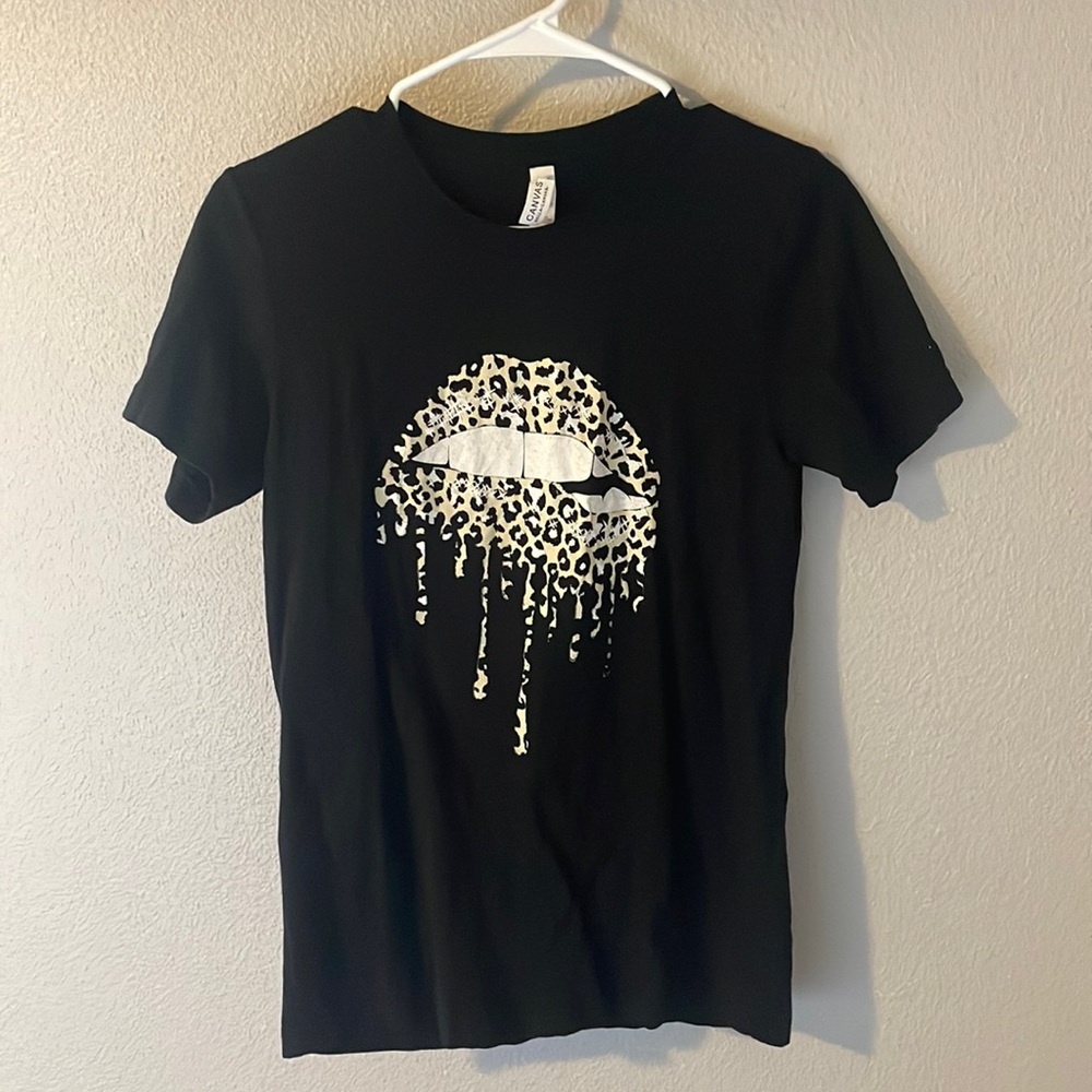 Womens T shirt